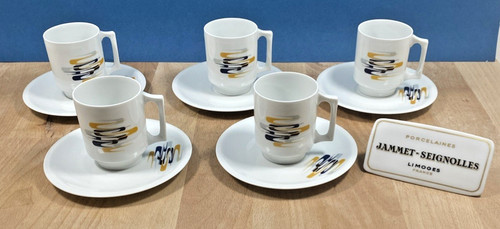 Tasses sous café - tasses,