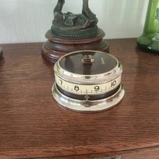 Pendule de bureau rotative