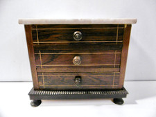 JOLIE PETITE COMMODE DE