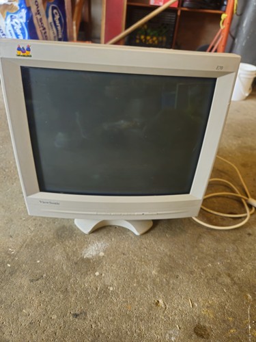 Viewsonic e70 vga - 17",