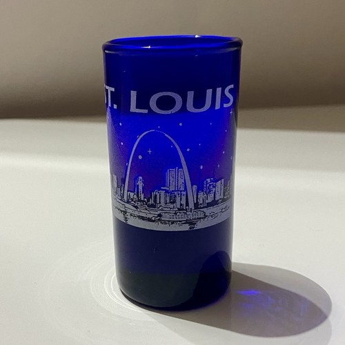 Petite verre bleu souvenir - , st