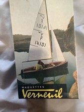 Vintage rare Maquettes Vaurien Sail Boat Plastic Model Kit