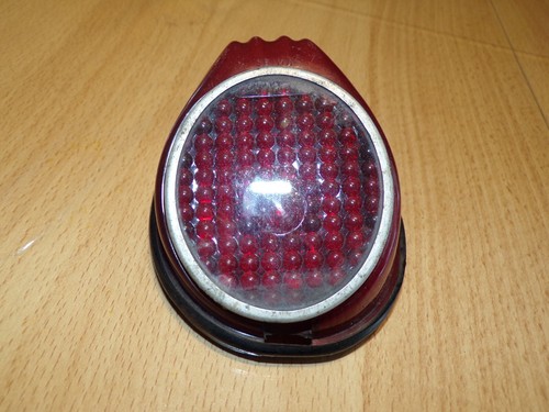 Cabochon rouge feu - , arrière