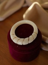 Bague ancienne en os taille 56