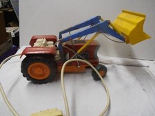 ANTIQUE TRACTOR TOY 