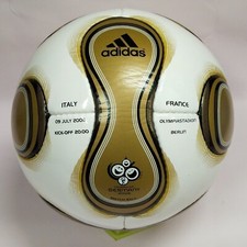 ADIDAS TEAMGEIST FIFA WORLD