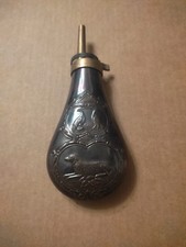 Poire à poudre noire