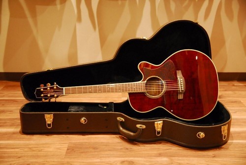 Guitare acoustique électrique