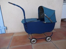 Landau de poupée vintage des