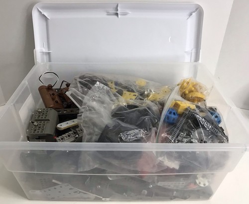 Lot modern meccano - of,
