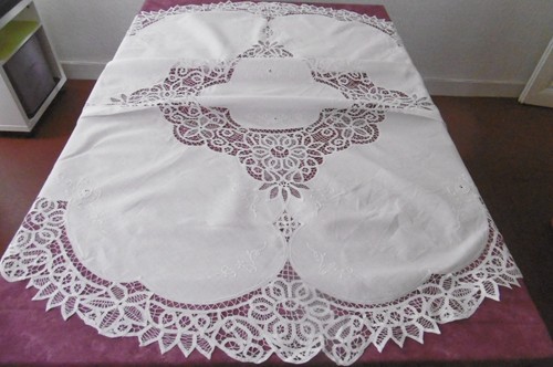 Nappe ronde avec superbe