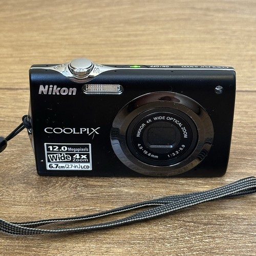 Nikon coolpix s3000 12mp - 12mp, black