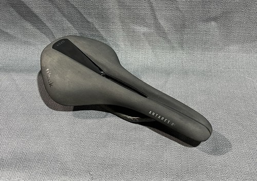 Antares r1 saddle - fi'zi:k,