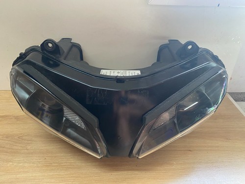 Une optique feu phare avant - optique,