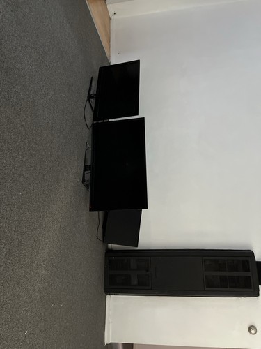 Medium flat screen - digital, tv