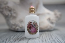 5.7 cm, empty perfume miniature, porcelain decor gallant scene by Fragonard