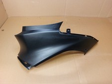 carénage sous selle gauche