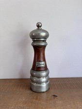 Ancien Moulin À Poivre