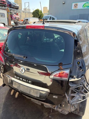 Malle hayon arriere renault - malle/hayon,