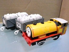 Lot de 3 voitures Plarail