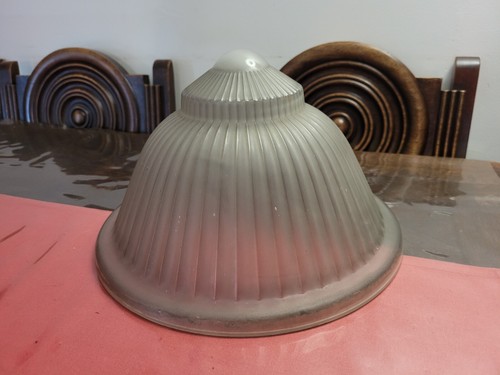 Art deco cup - deco, holophane