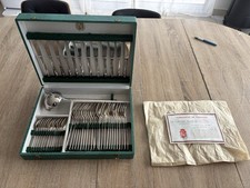 Menagere 49 pieces en métal