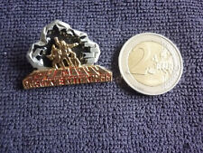 INSIGNE OU BROCHE MILITAIRE