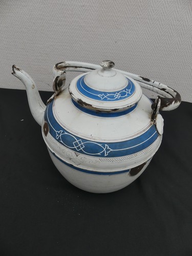 Ancienne bouilloire tole - ancienne,