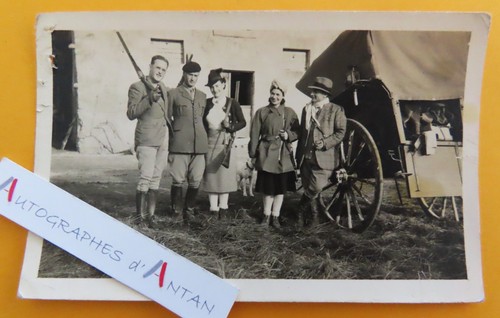 Chasseurs et un - ●, militaire