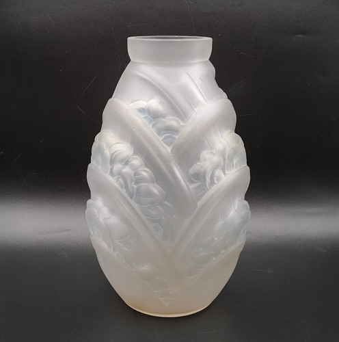 Vase verre moulé décor - vase,