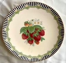 Villeroy & Boch plate decorated with strawberries and strawberry flowers