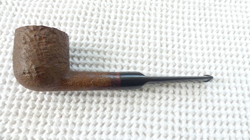 Belle pipe neuve droite de - droite,,