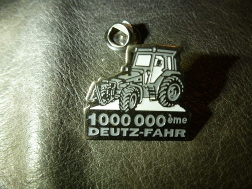 Pin trateur tractor - pin's,