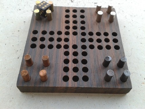 Jeu petits chevaux design - jeu, de