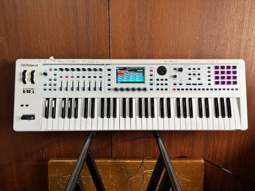 Clavier synthétiseur roland - clavier,