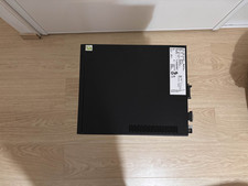 Tour Fujitsu Esprimo C720 – Neuf / 4 Go RAM – Sans disque dur
