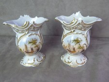 JOLIE PAIRE de PETITS VASES en