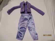 Tenue pour poupée " Barbie, Fashion Fever #K8496 /  Année 2006 "  (631)