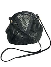 Sac Rond Vintage Cuir Veritable 70/80’s En Cuir Noir Bandoulière Fermeture Métal