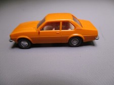 LQ854 WIKING Train Ho 1/87 1:87 Voiture Opel Ascona orange