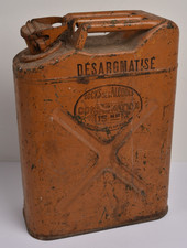 Ancien Bidon Carburant