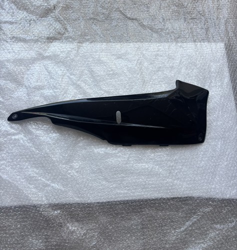 Carénage bas droit tmax - droit,