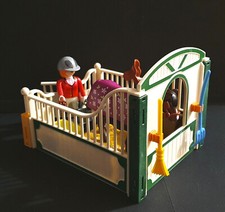 PLAYMOBIL  BOX POUR CHEVAUX