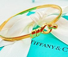 Bracelet Tiffany & Co or plaque crochet œil or argent 6 3/4" 9,2 g