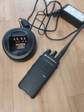 MOTOROLA DP 2400 UHF RADIO