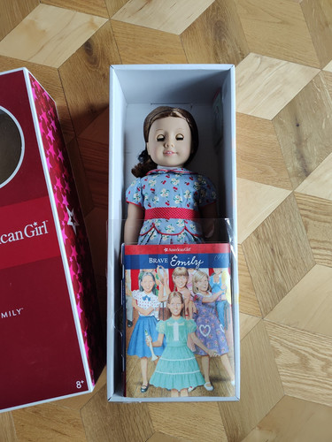 Nrfb mint american girl doll - mint,