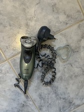 Rasoir électrique 3 têtes