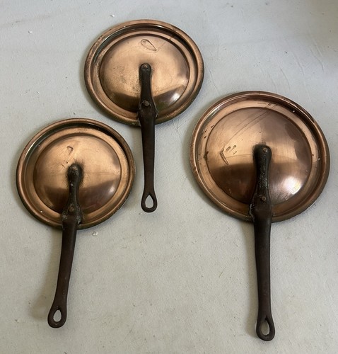 Couvercles anciens de - couvercles,