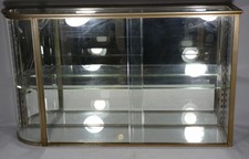 Brot, vitrine de magasin à