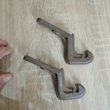 Paire de consoles murales